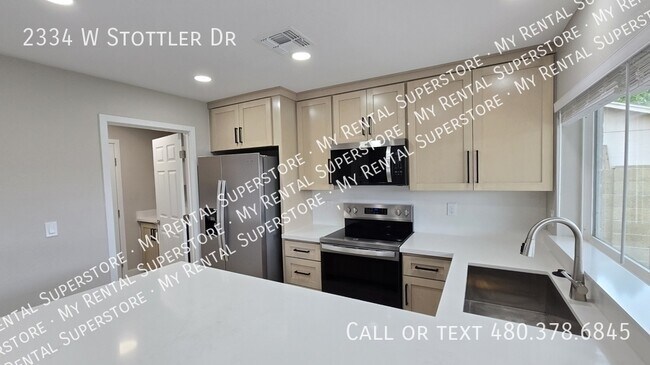 Building Photo - 2334 W Stottler Dr