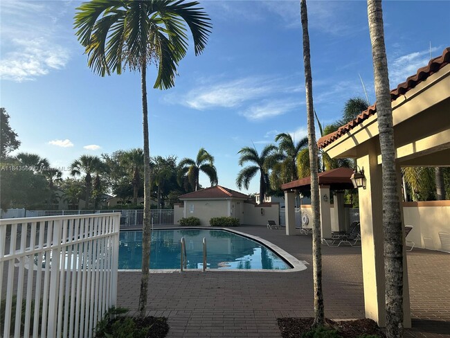 Building Photo - 4924 SW 151st Ave