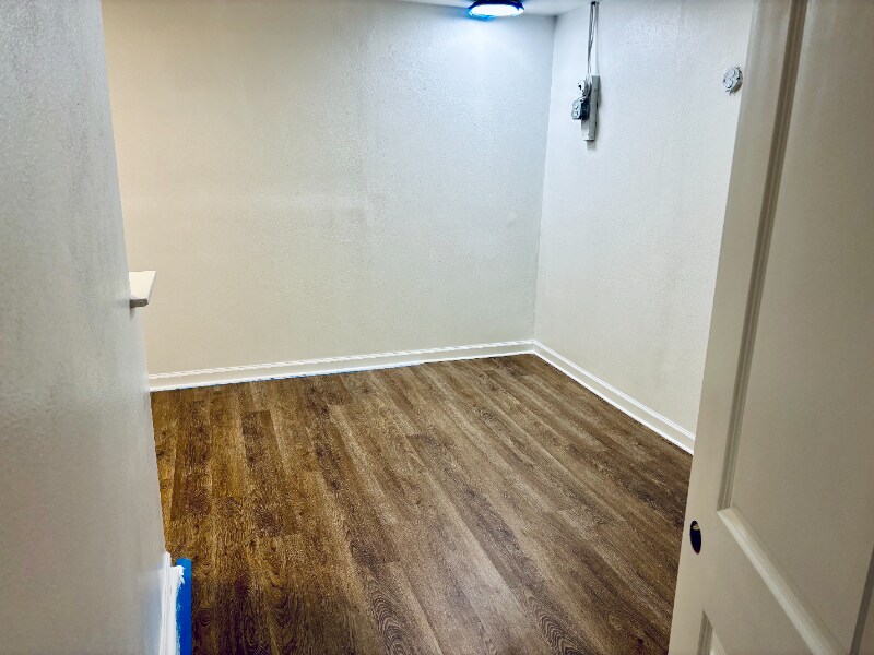 Building Photo - 13623 8th Ave SW