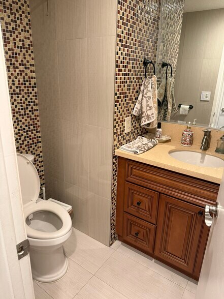 Powder Room downstairs - 3647 Keystone Ave