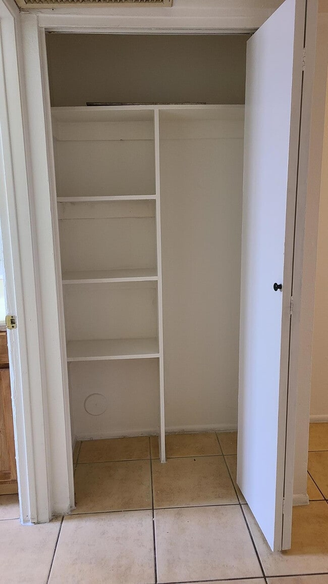 Building Photo - 1345 E Campbell Ave