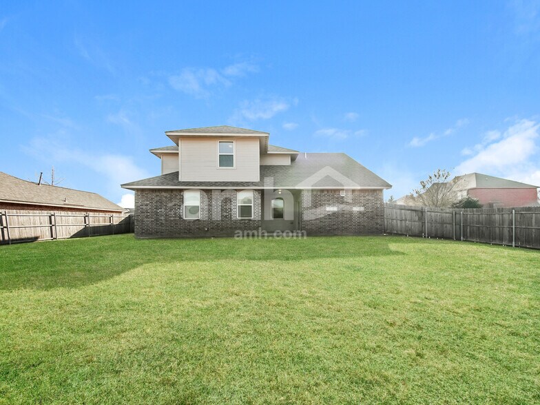 Building Photo - 11321 NW 102nd St