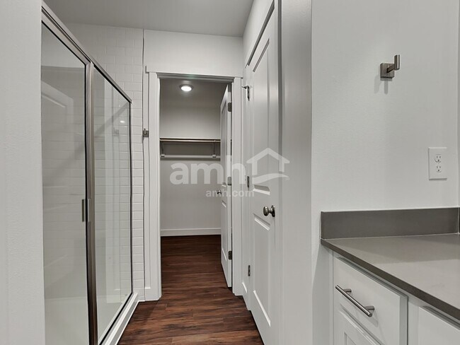 Building Photo - 8043 Dagny St SW
