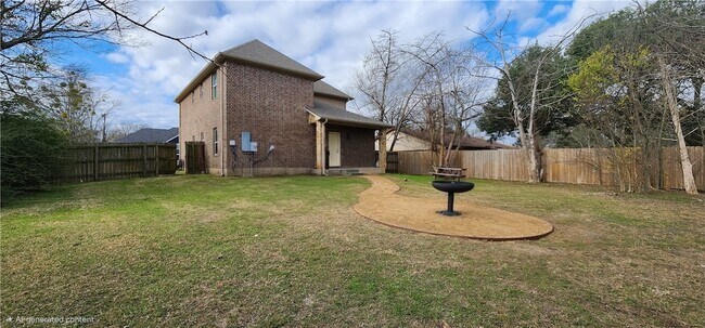 Building Photo - 1221 Neal Pickett Dr