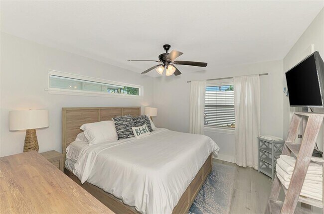 Building Photo - 1137 N Moonmist Ct