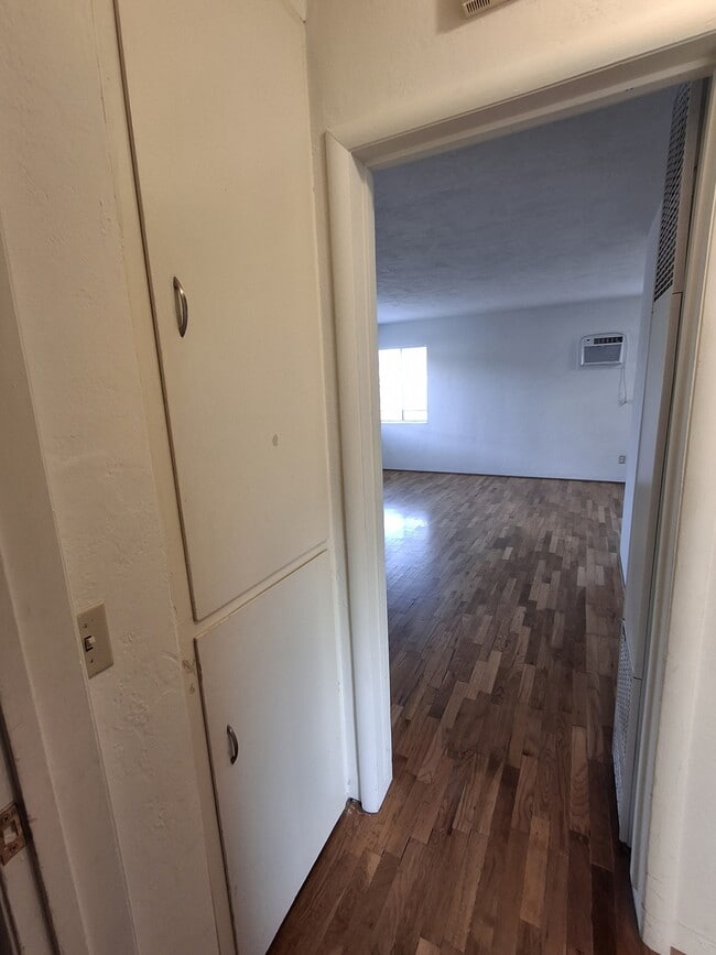 Building Photo - 309 Marie St