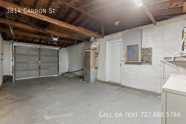 Building Photo - 3814 Carron St
