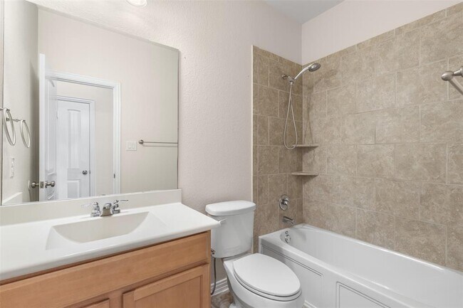 Building Photo - 1025 Arvada Dr