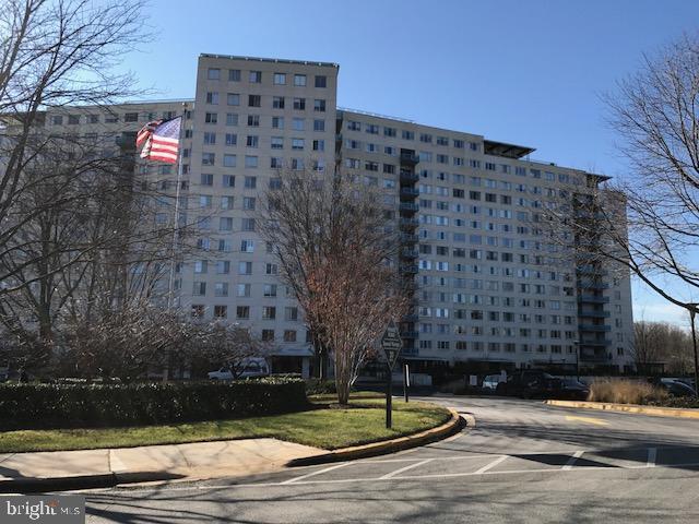 Building Photo - 10500 ROCKVILLE PIK