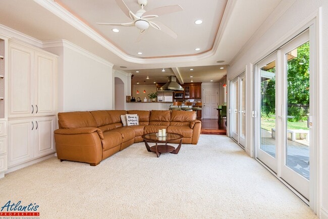 Building Photo - Stunning Home | Desirable Neighborhood | D...