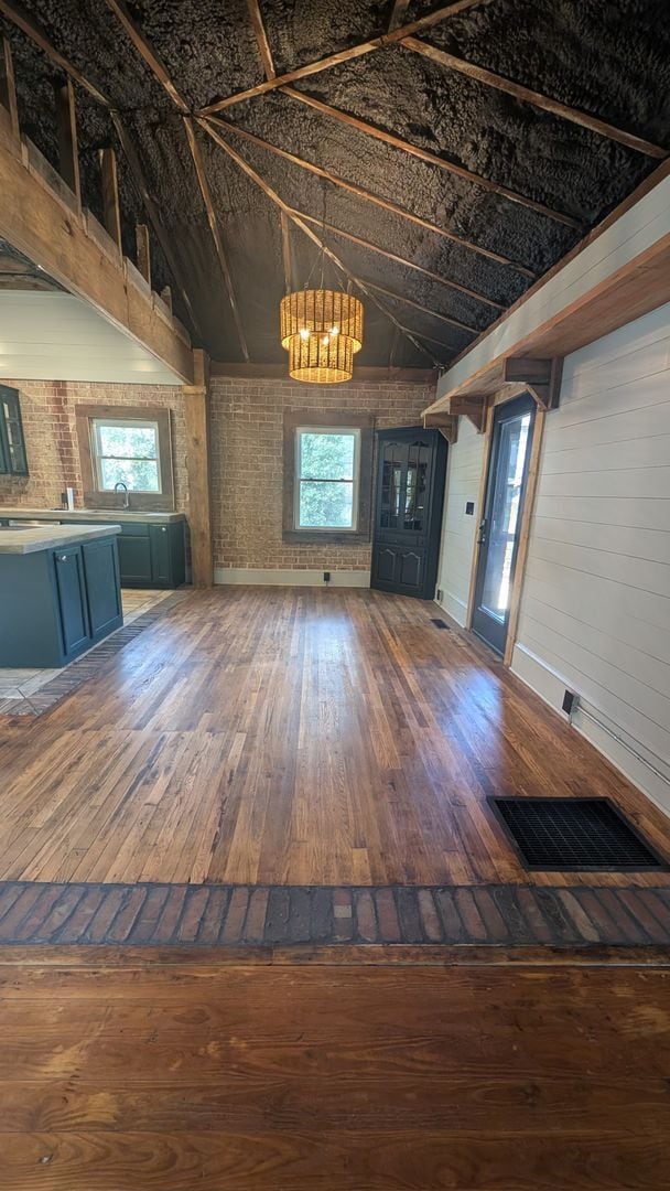 Building Photo - Completely remodeled Studio Home