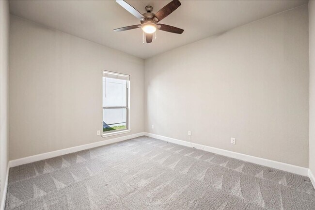 Building Photo - 2162 Wildrye Ln