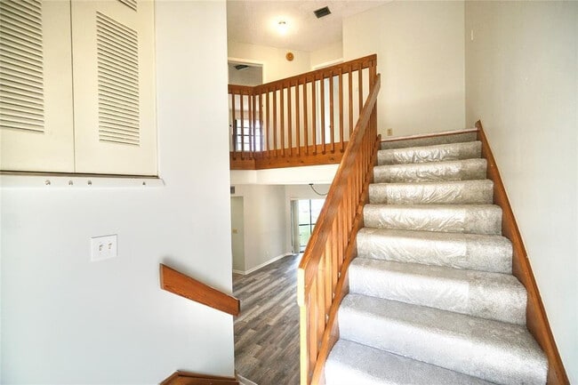 Building Photo - 8807 W Sunrise Blvd