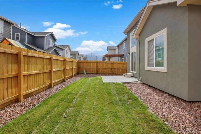 Building Photo - 10455 Kalama Dr