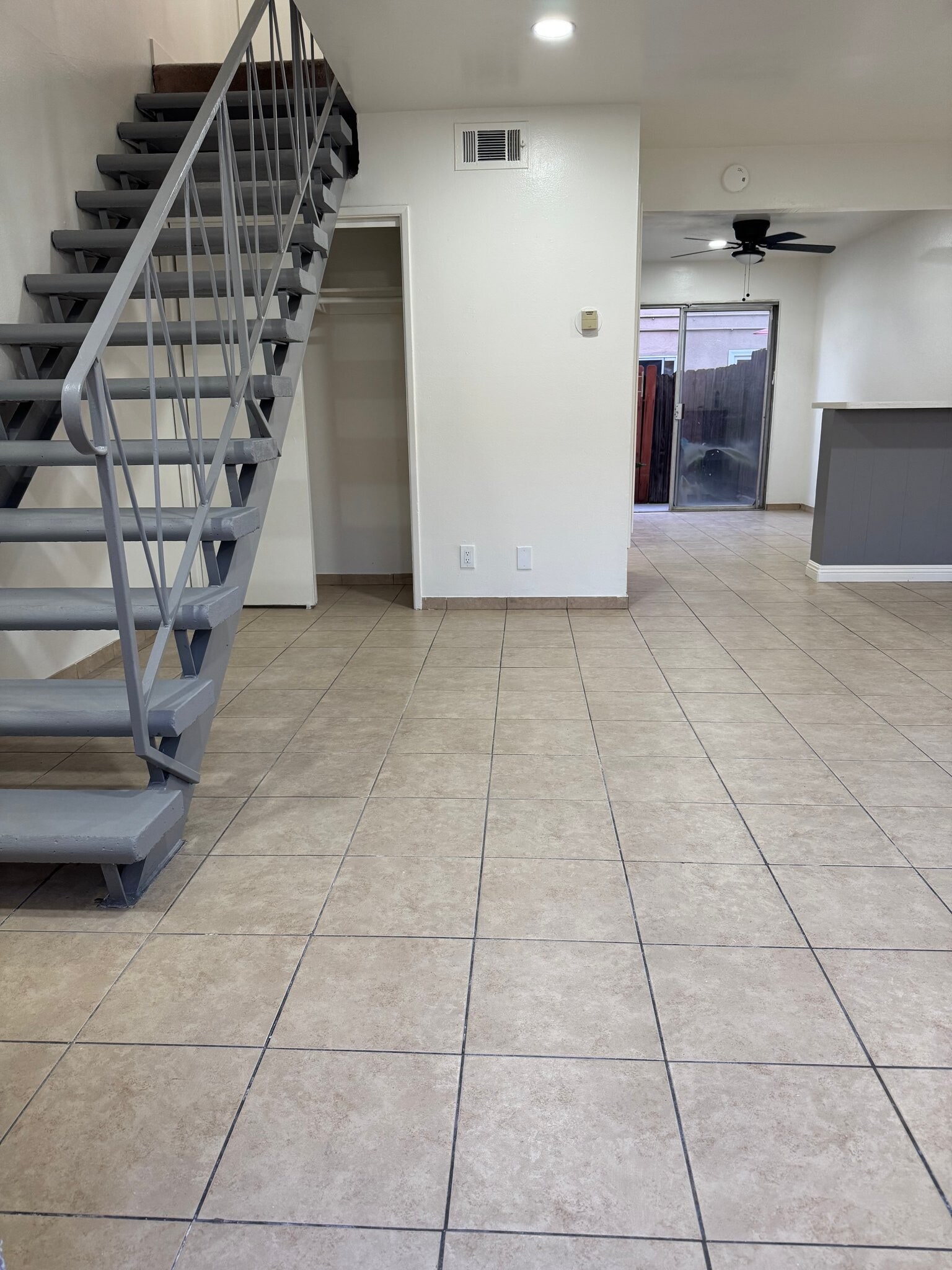 Building Photo - 4575 Canoga St