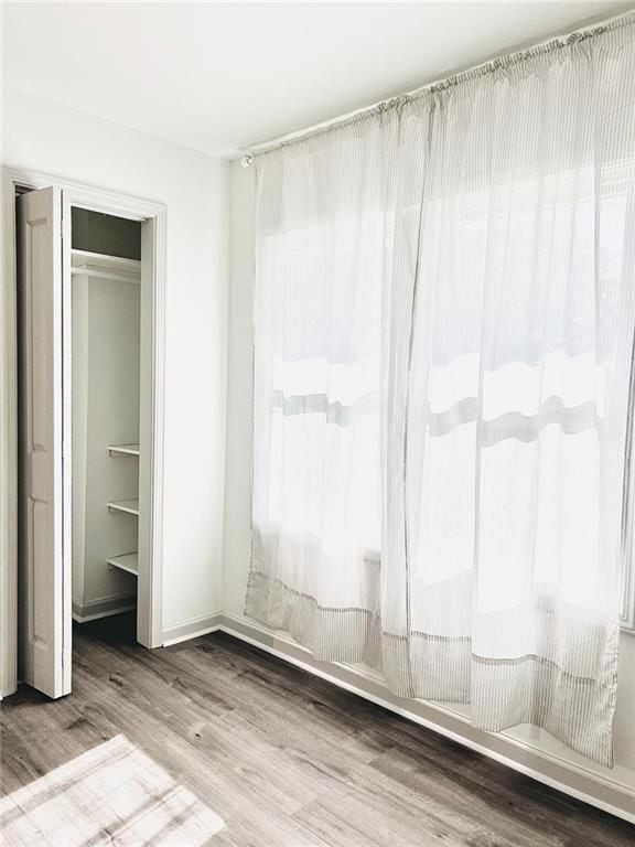 Building Photo - 1122 Elaine Dr