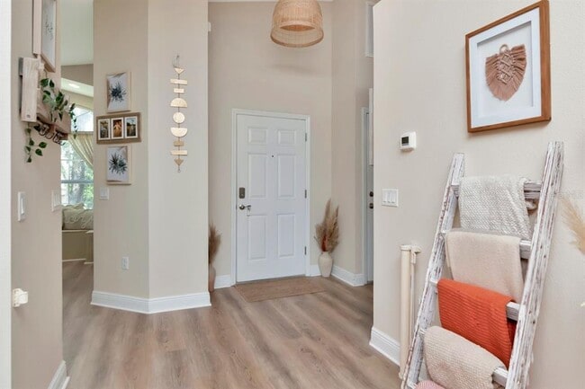 Building Photo - 5352 Cotee River Dr