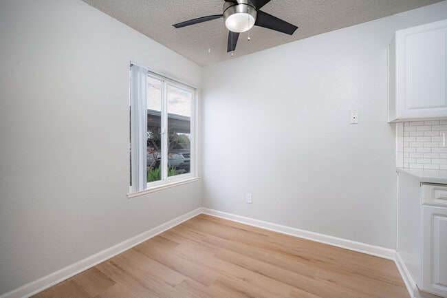 Breakwater 2 Bed - Breakwater Apartments