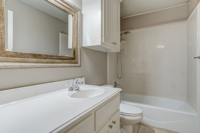 Building Photo - Gorgeous Home in Cooper District!!