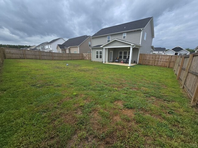 Building Photo - NEW LISTING!!!!!