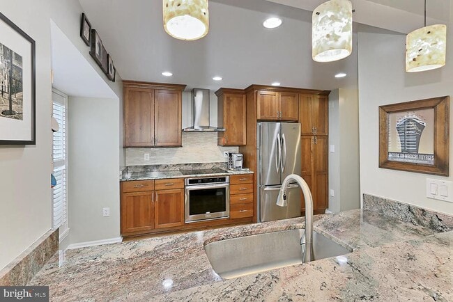 Building Photo - 13610 Soft Breeze Ct