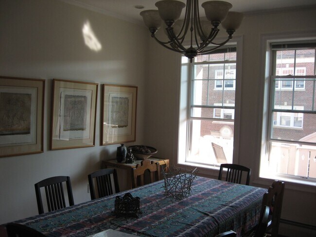 Building Photo - Coolidge Corner Area of Brookline, In-Unit Washer and Dryer, One Parking Space is Included