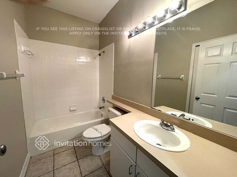 Building Photo - 1612 Wakefield Dr