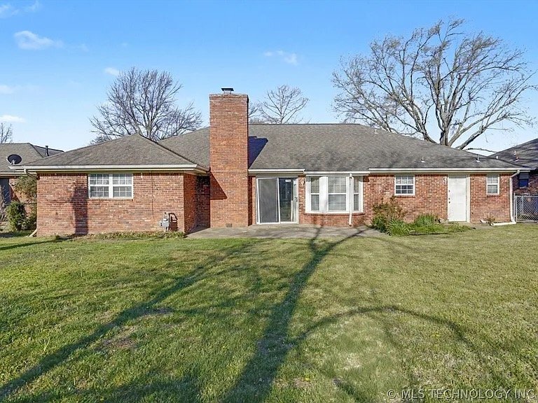 Building Photo - 4809 S 69th E Ave