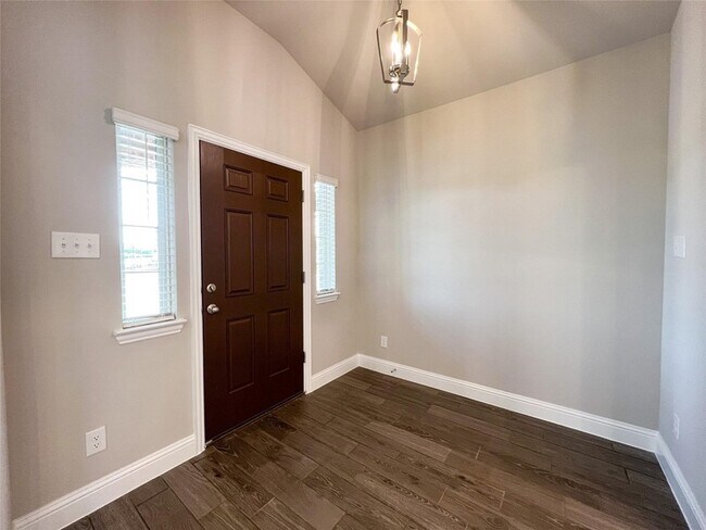 Building Photo - 1737 Elise Ln