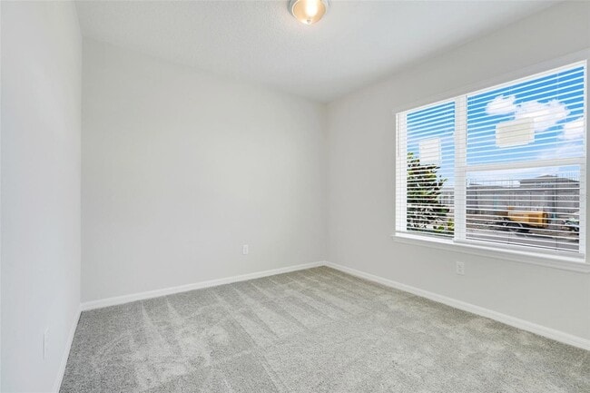Building Photo - 7357 Ivy Tendril Ave
