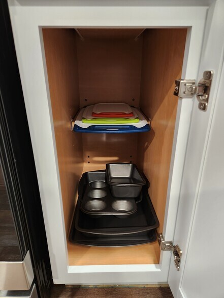 Building Photo - 450 Platt St