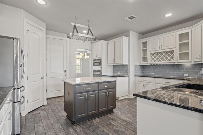 Building Photo - 2700 Mazaro Way