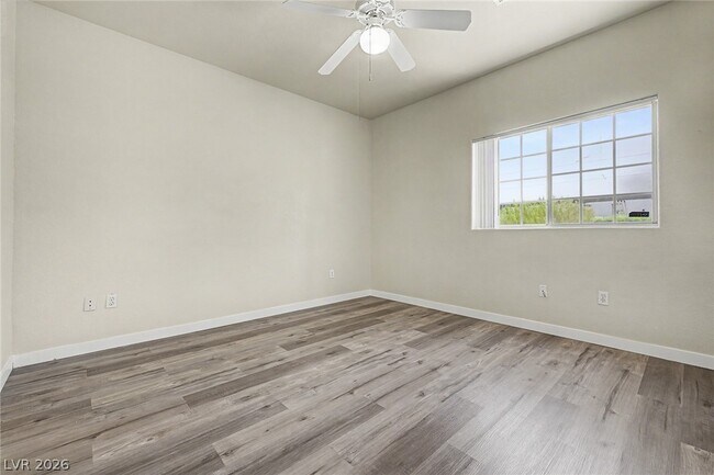Building Photo - 4730 E Craig Rd