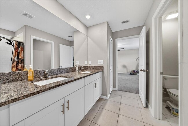 Building Photo - 10291 Shady Preserve Dr