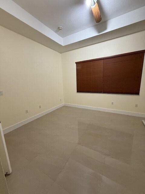 Building Photo - 2304 NE 37th Terrace