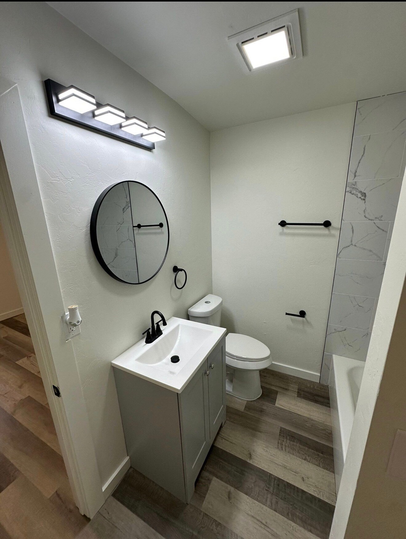 Building Photo - 1621 NE 18th St