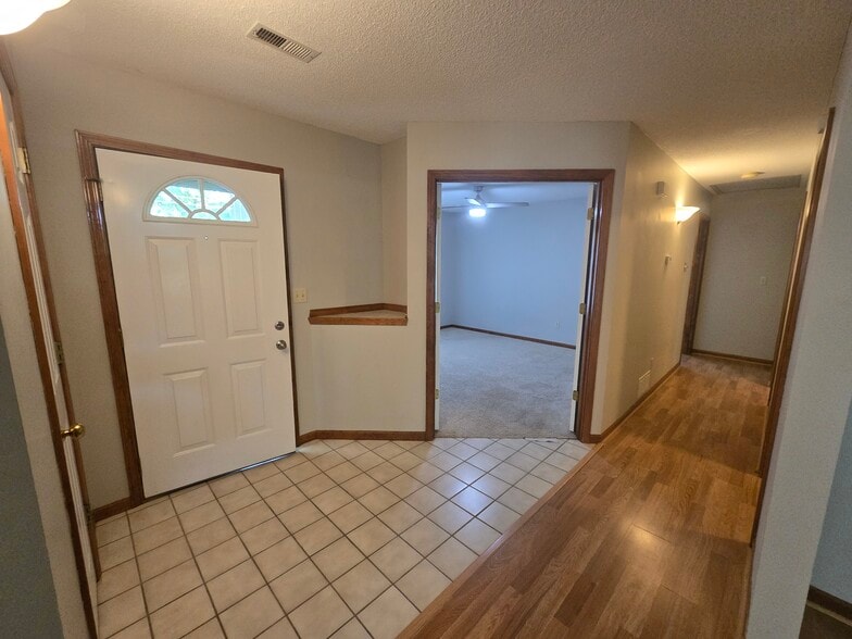 Entry room view - 3700 Falmouth Dr