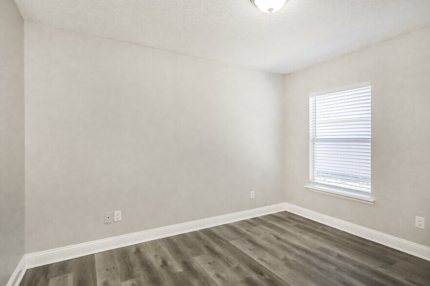Building Photo - 1258 Bedrock Dr