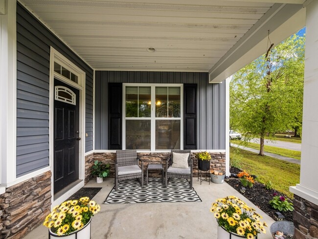 Building Photo - 154 Cornel Ln