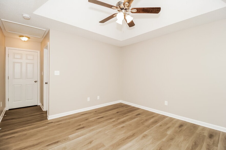 Building Photo - 1050 Abercorn Way