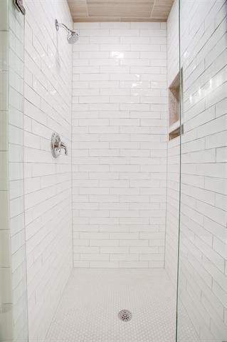 Building Photo - 4759 Fieldcrest Dr