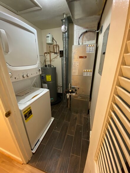 Utility Room - 1325 Weatherstone Way NE