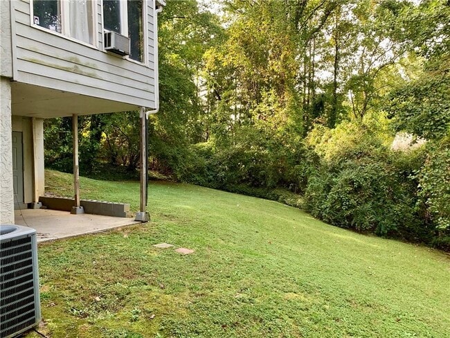 Building Photo - 5931 Kay Dr NW