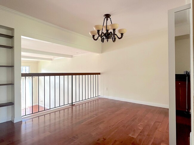 Building Photo - Spacious 3-Bedroom Condo for Rent in UTC –...