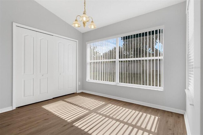 Building Photo - 10621 Cedar Forest Cir