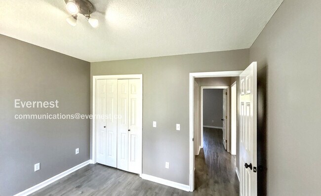 Building Photo - Spacious 3 Bedroom Home in Ooltewah / Deck...
