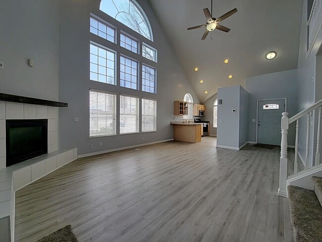 Building Photo - 1528 W 7270 S