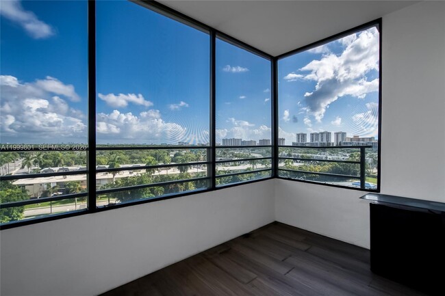 Building Photo - 600 Three Islands Boulevard