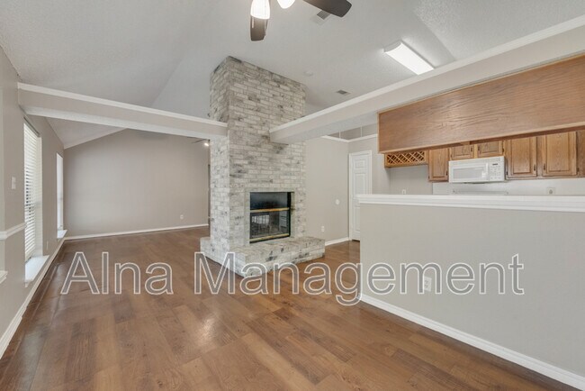 Building Photo - 8701 Pheasant Run Dr