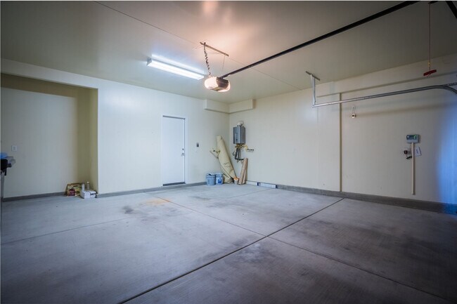 Building Photo - 2624 Romarin Terrace